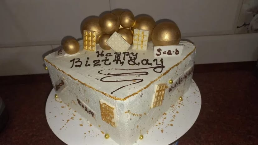 Торти на день-народження.