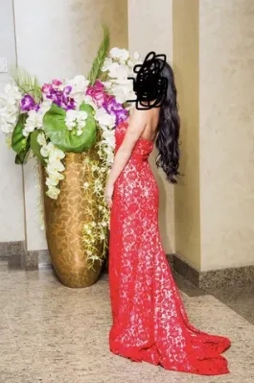 Сукня на святкові подіі