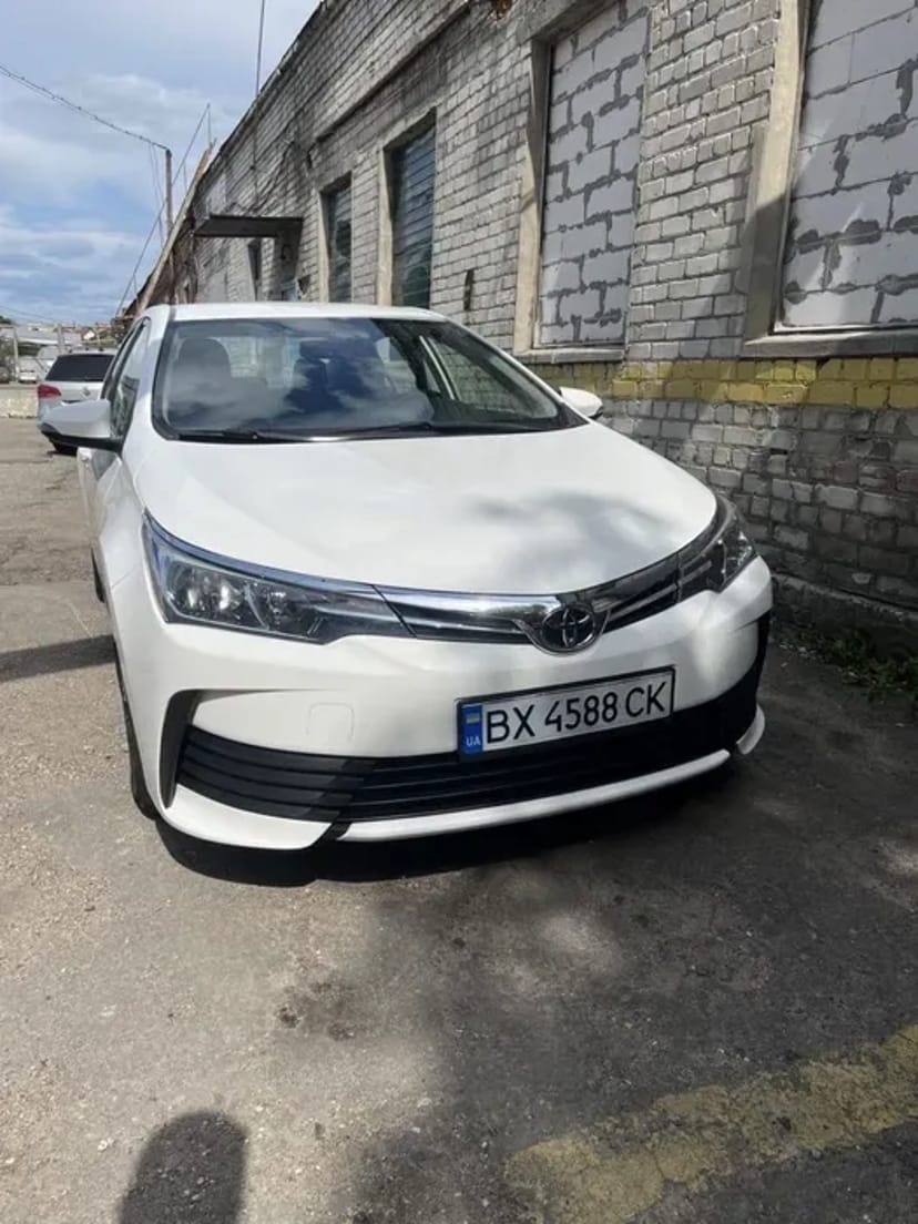 Авто Toyota Corolla