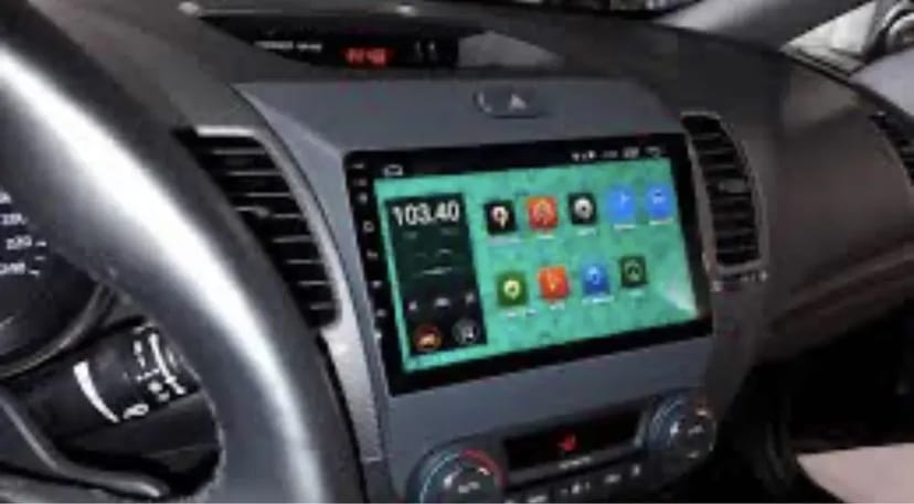 Установка камер заднього виду, парктроніки, магнітоли