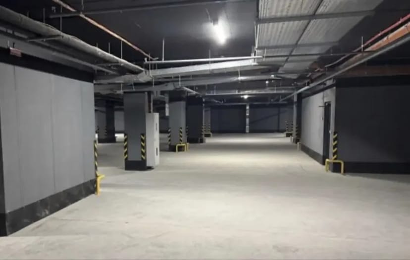 Паркомісце ЦЕНТР в ЖК «Метрополь»