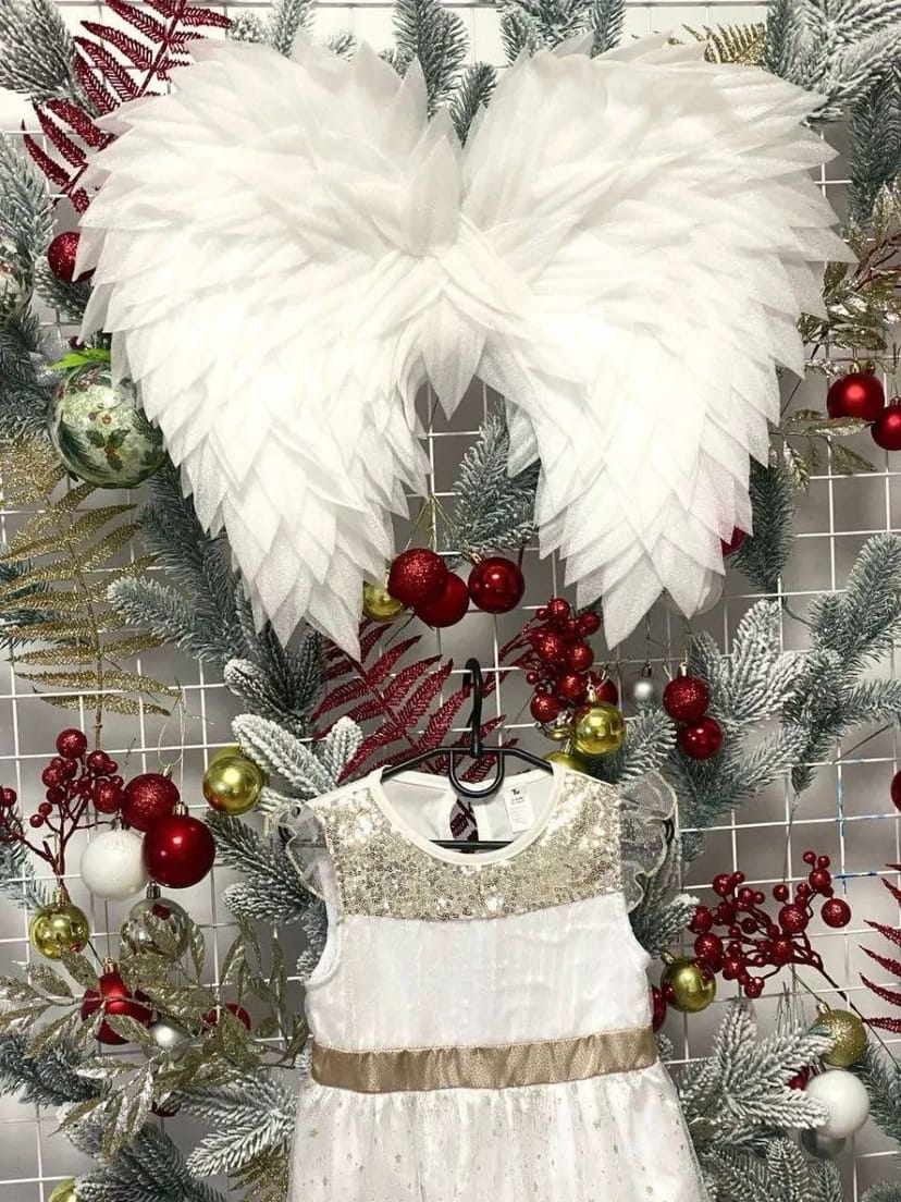 Костюми та плаття