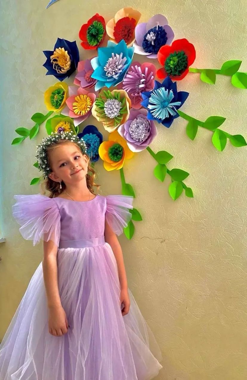 Костюми та плаття