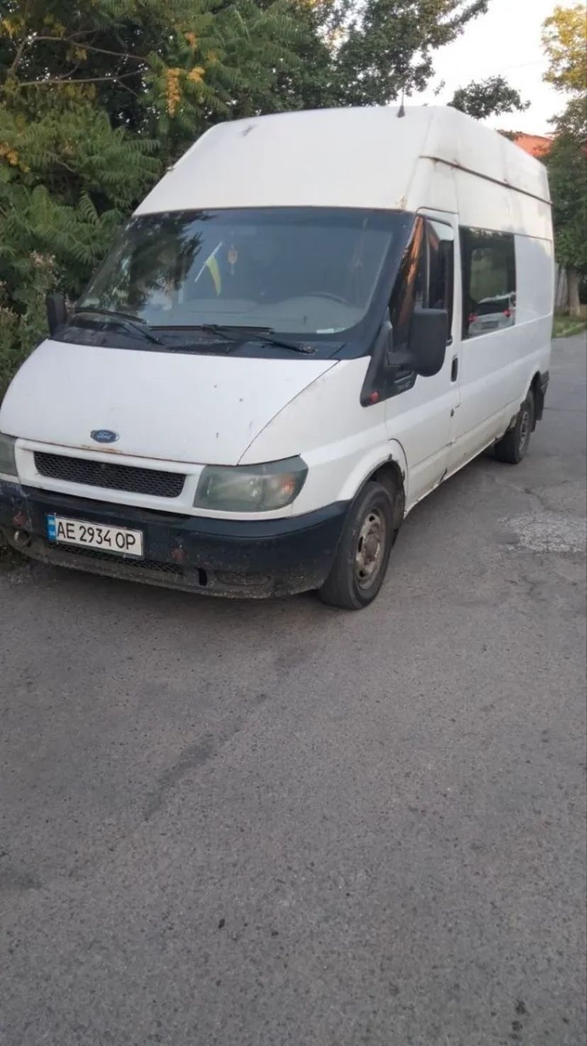 Микроавтобус Ford Transit
