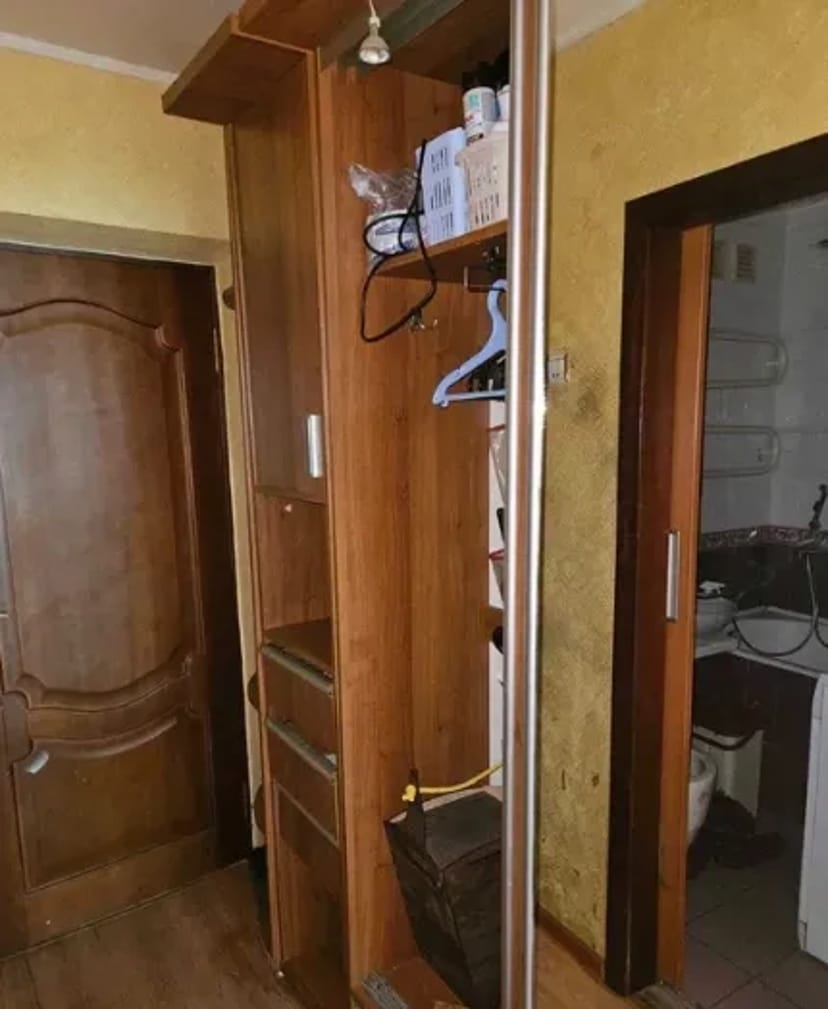 Однокімнатна квартира в Солом'янському районі Воробйова 14