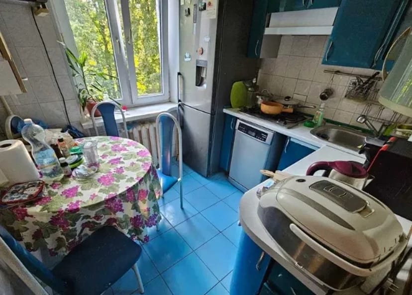 Однокімнатна квартира в Солом'янському районі Воробйова 14
