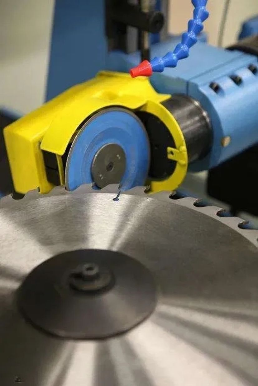 Заточування дискових пил з напайками, заточка дисків HSS
