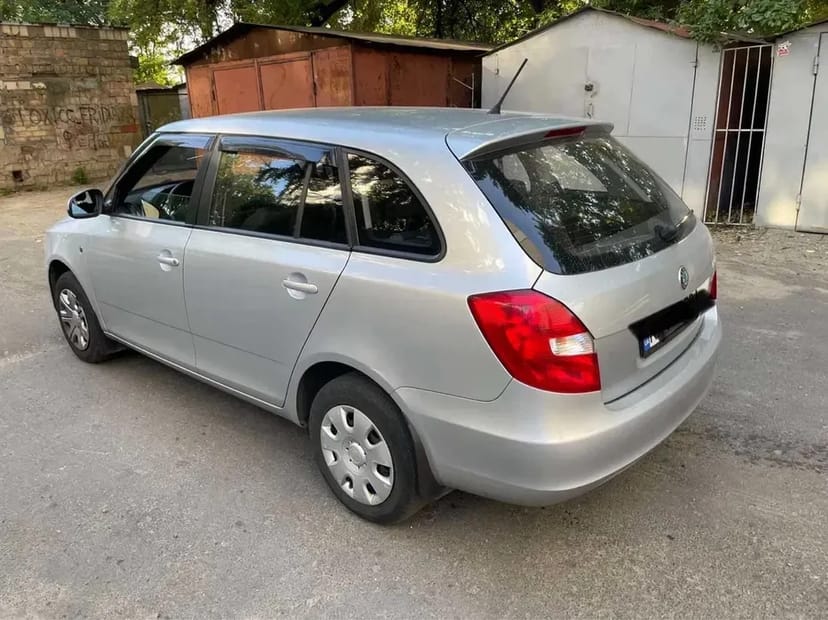 Авто подобово шкода фабія газ бензин