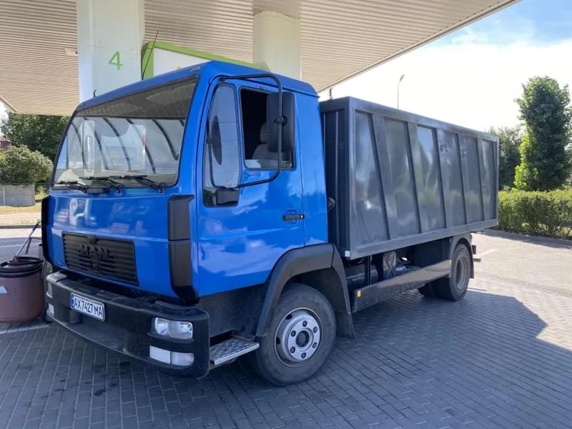 Послуги самоскида MAN. Доставка сипучих матеріалів