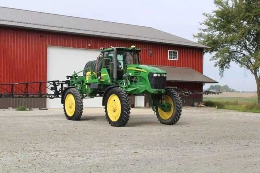 Обприскувач самохідний John Deere 4730