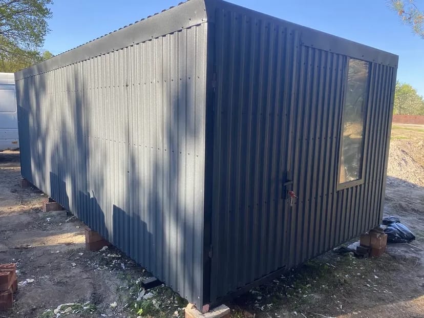 Вагончик битовка дачний домік дім хатка побутивка