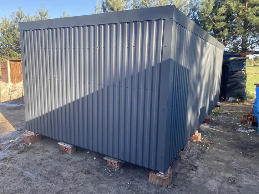 Вагончик битовка дачний домік дім хатка побутивка