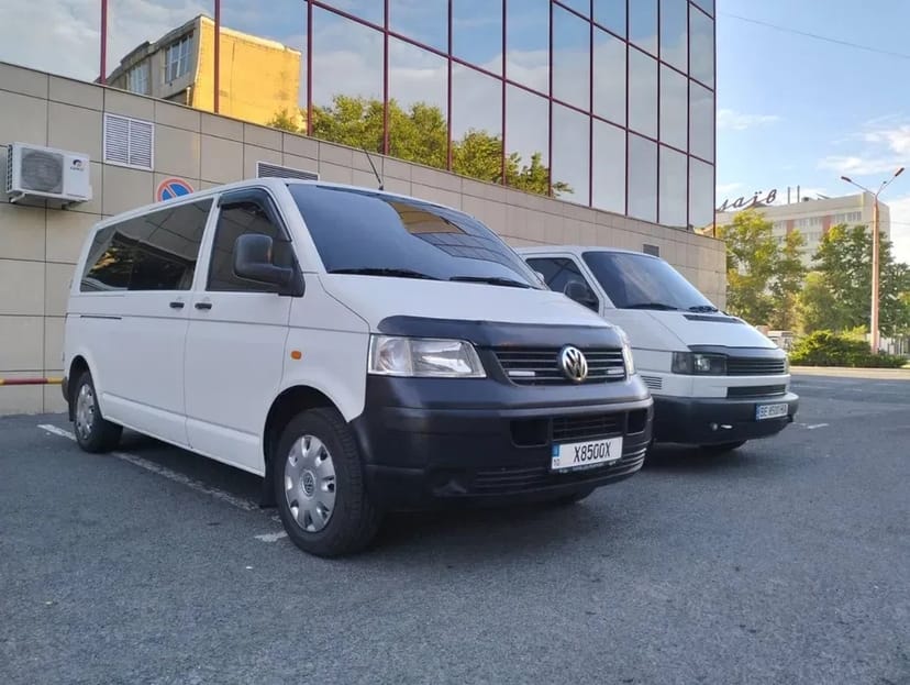 Мінівен з водієм для будь-яких заходів