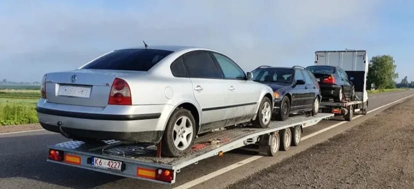 Автоперевезення доставка автомобілів з Європи евакуатор лафета перегін