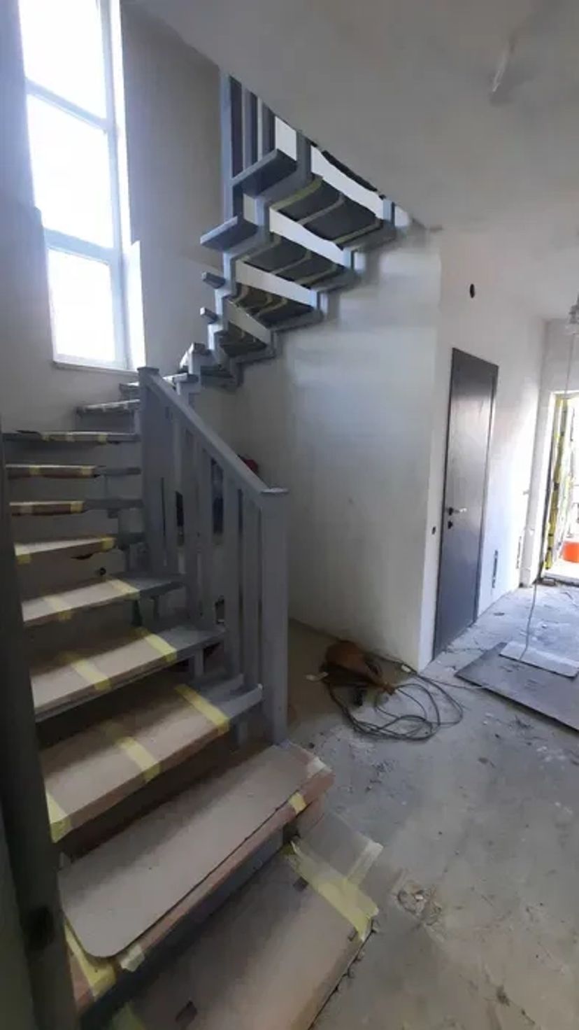 Сходи з дерева, сходинки, виготовлення, монтаж/Лестницы из дерева.