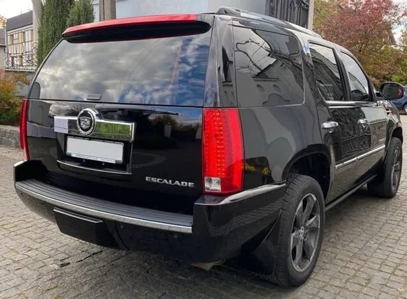 122 Позашляховик на весілля Cadillac Escalade з водієм
