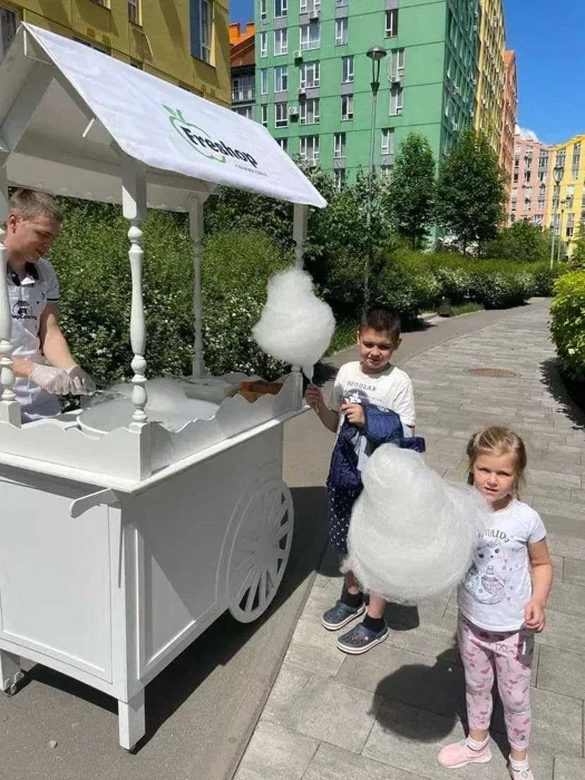 Візок із солодкою ватою на виїзд для свят та заходів