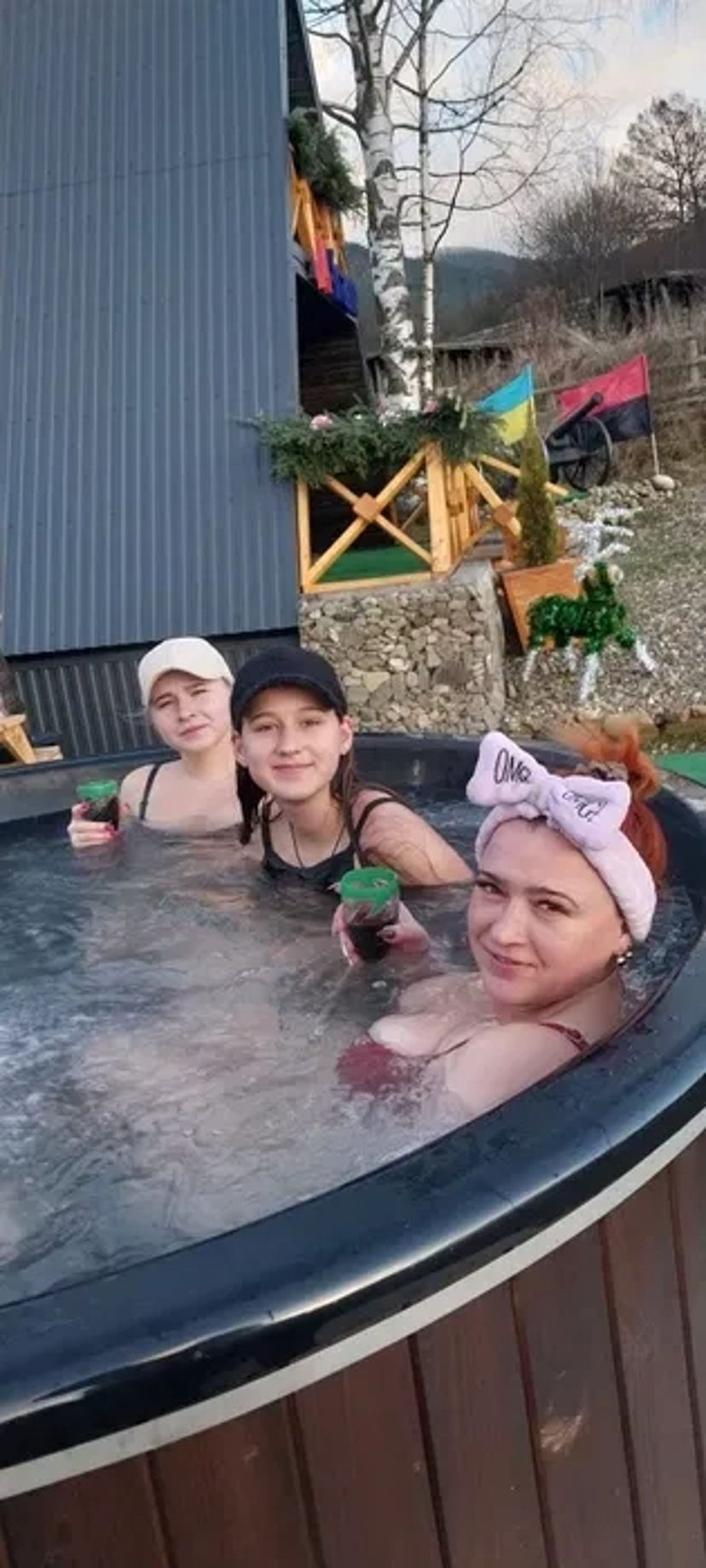 Чан джакузі з гідромасажем