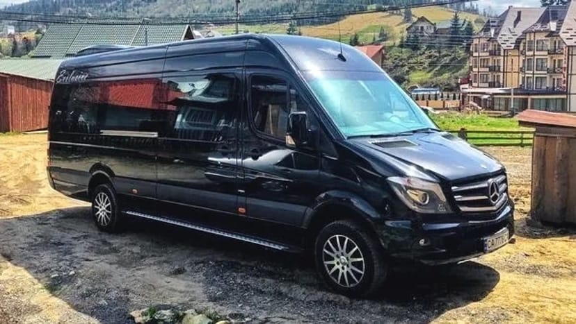 181 Мікроавтобус на весілля трансфер Mercedes Sprinter черный VIP class