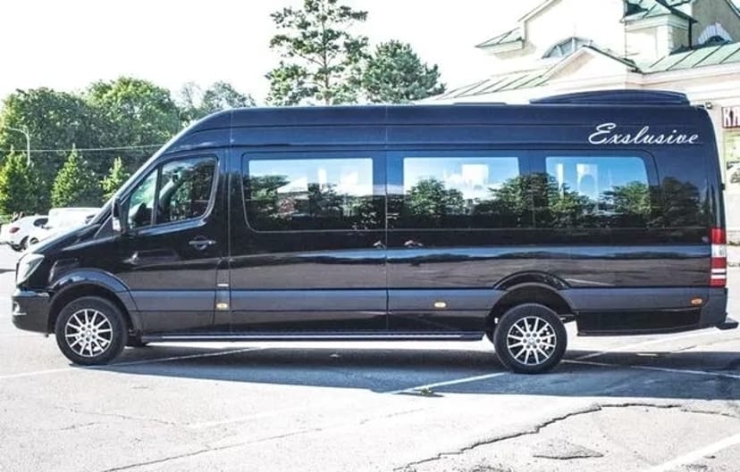 181 Мікроавтобус на весілля трансфер Mercedes Sprinter черный VIP class