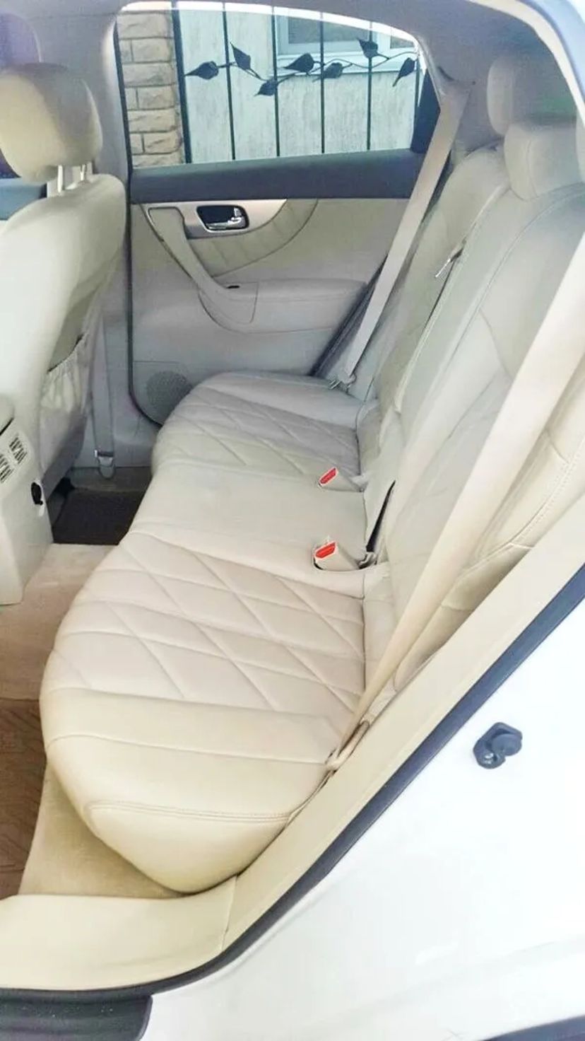 236 Позашляховик на весілля Infiniti FX35 біла