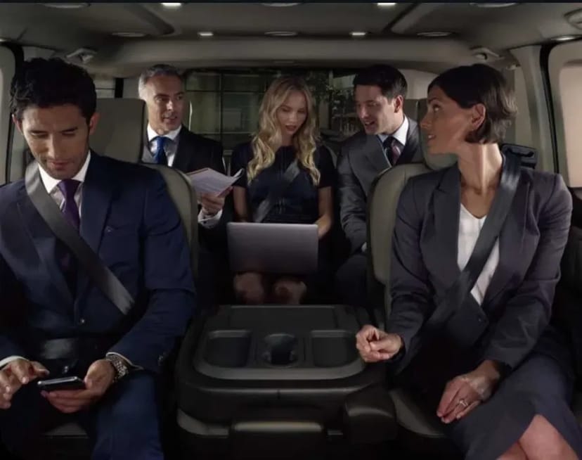 Пасажирські перевезення мікроавтобусом FORD TURNEO CUSTOM 2019, 8+1.