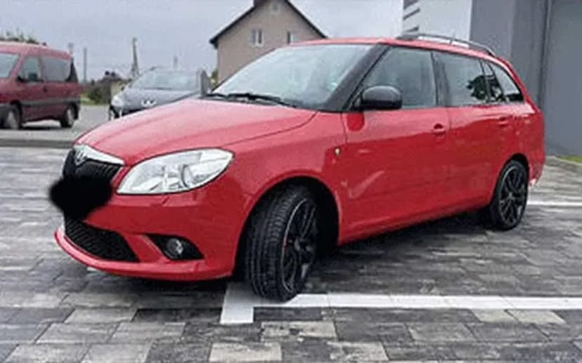 Авто  Skoda Fabia в таксі машина авто 