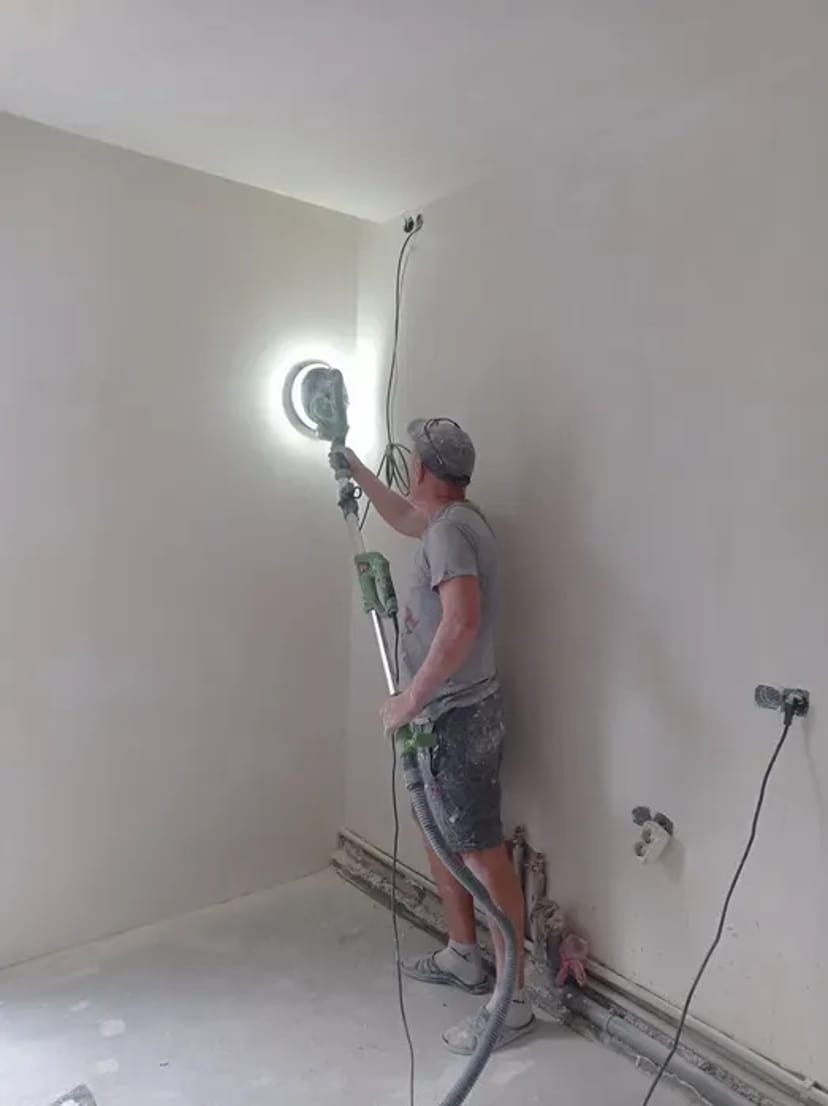 Ремонт квартир, домов,офисов. Шпаклёвка стен, поклейка обоев, покраска