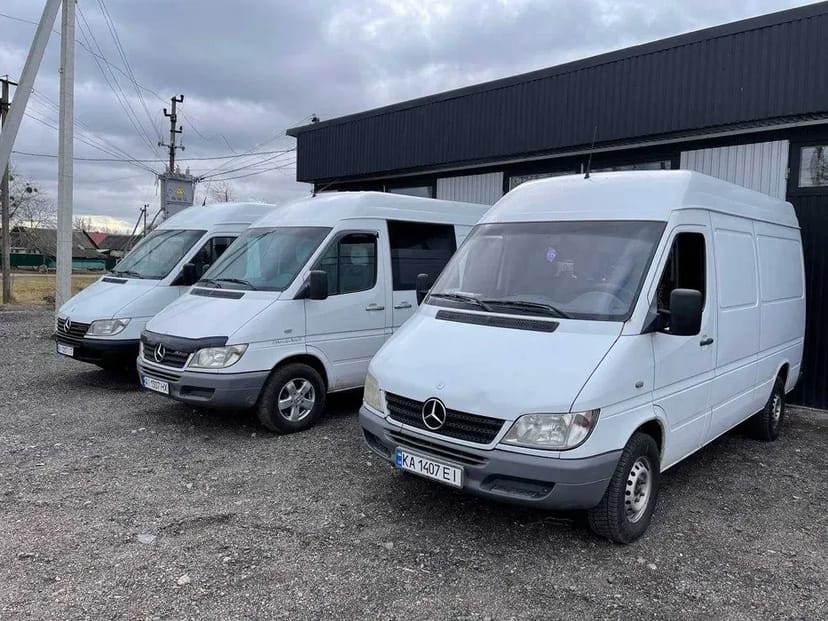  Mercedes sprinter бус грузовий БЕЗ ВОДИТЕЛЯ