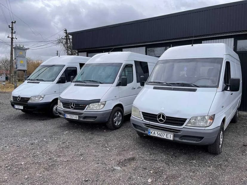  Mercedes sprinter бус грузовий БЕЗ ВОДИТЕЛЯ