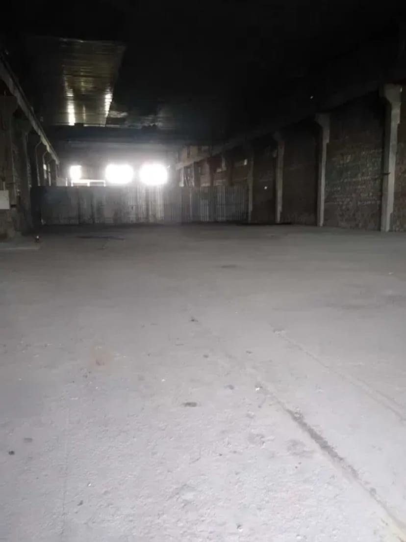 Виробниче, складське приміщення з крановим мостом 5 тон