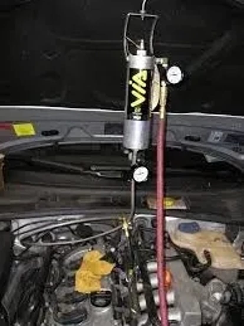 Димогенератор підсмоктування повітря Комп'ютерна діагностика СТО Ремонт Авто