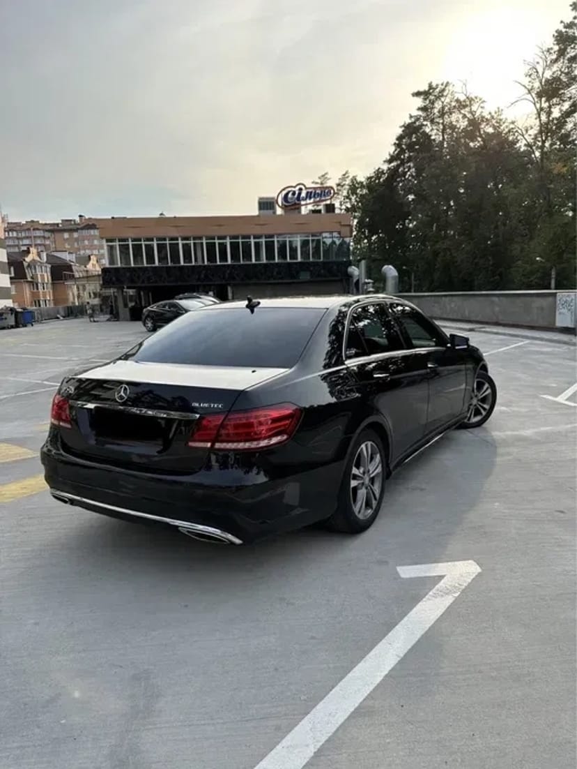 Авто з водієм Mercedes