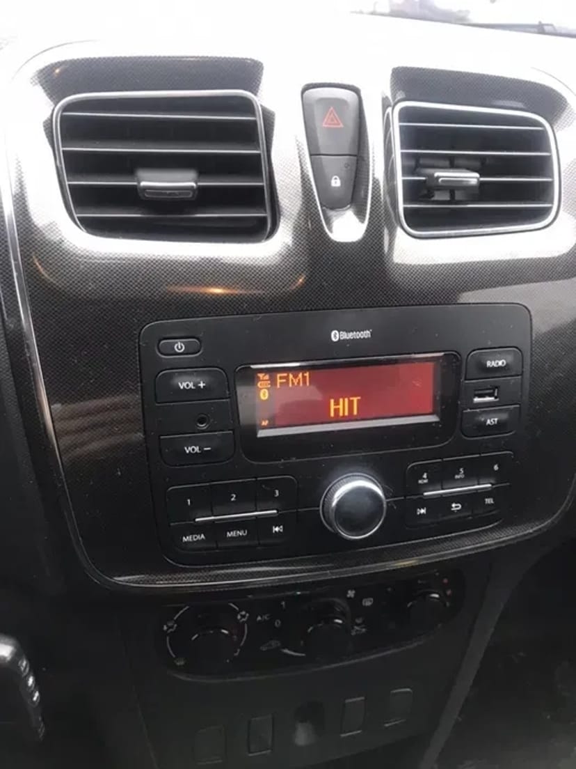 Авто Renault Logan 