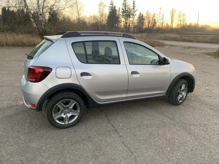 Авто Renault Logan 