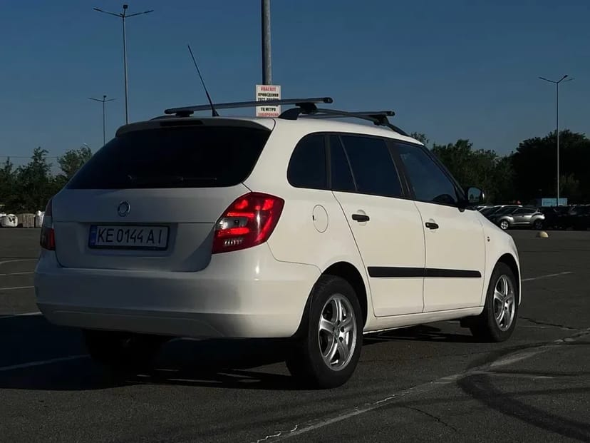 Авто под такси. Skoda Fabia 1,2 газ/бензин. Дуже економна!