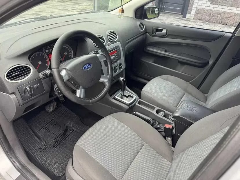 Авто 500 грн доба Ford Focus автомат газ бенз