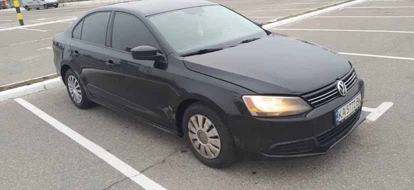 Авто Volkswagen Jetta 2013