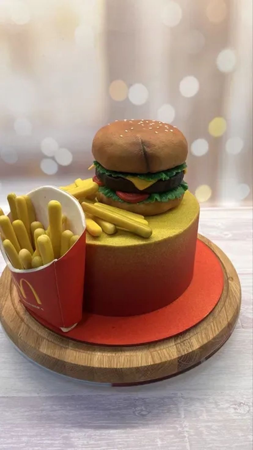 Святкові торти на замовлення, Черкаси | від 700 грн/кг