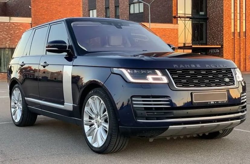 023 Range Rover Vogue Long без водія або з водієм