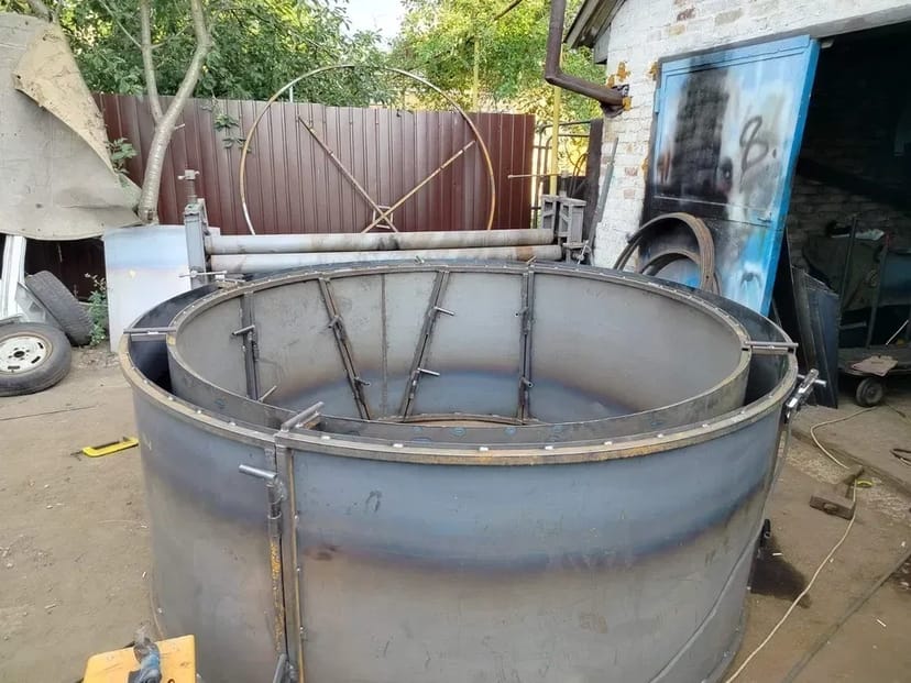 Професійне виготовлення металевих форм для бетонних кілець під замовлення