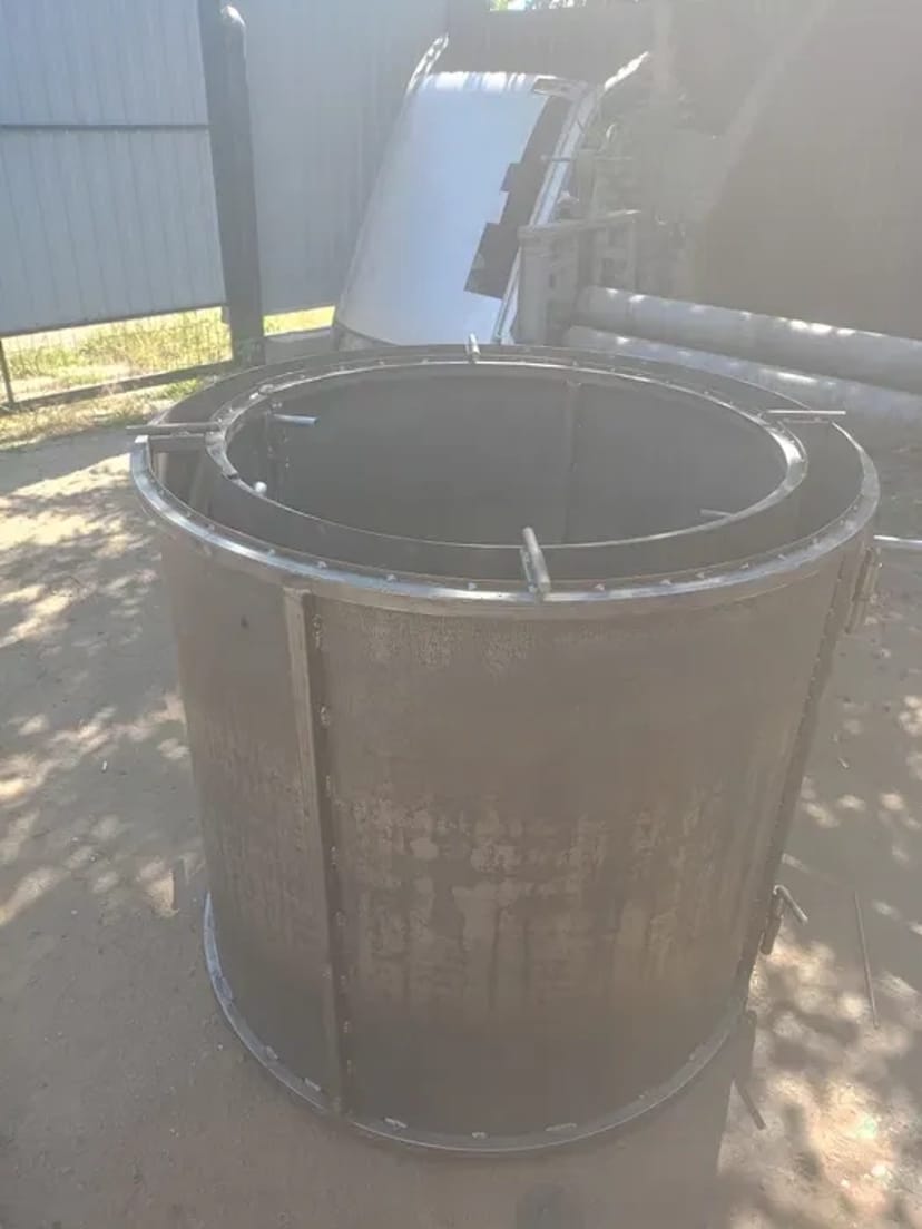 Професійне виготовлення металевих форм для бетонних кілець під замовлення