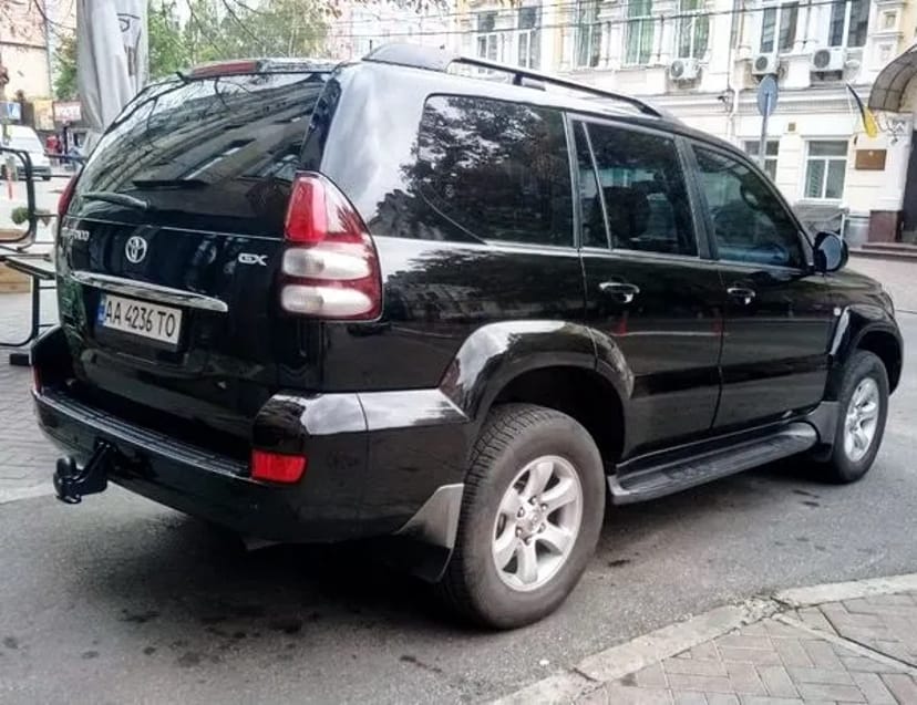 230 Позашляховик на весілля Toyota Prado з водієм