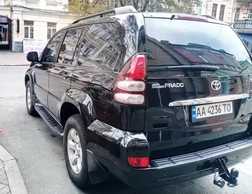 230 Позашляховик на весілля Toyota Prado з водієм