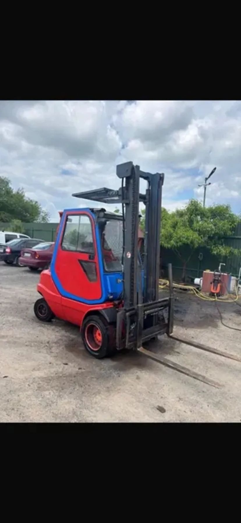 Вилковий навантажувач (КАРА) Linde