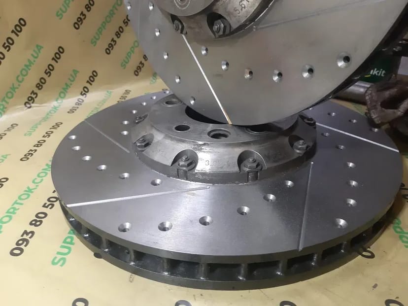 Ремонт супортів реставрація фарбування з логотипом проточка дисків