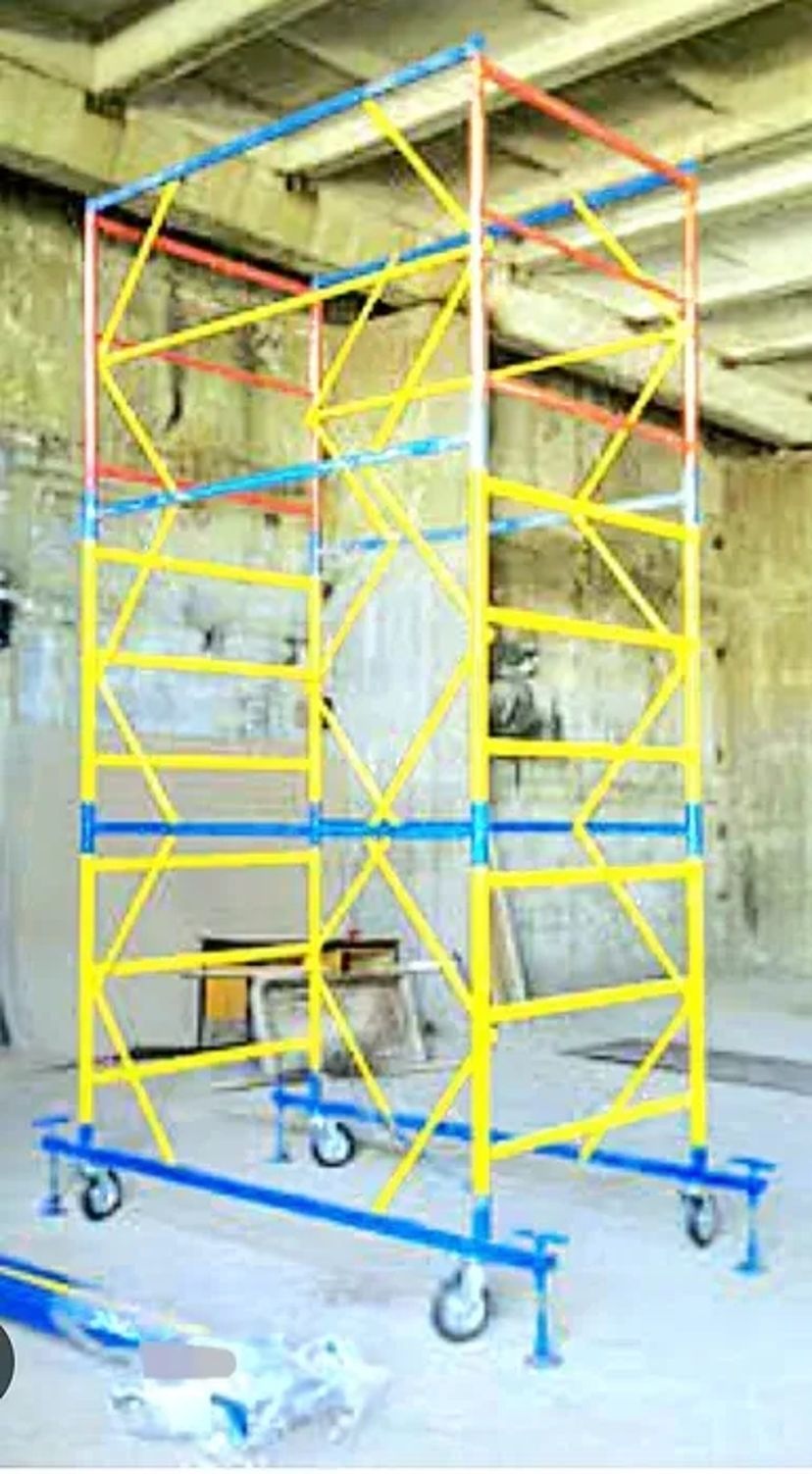 Тура вишка будівельна