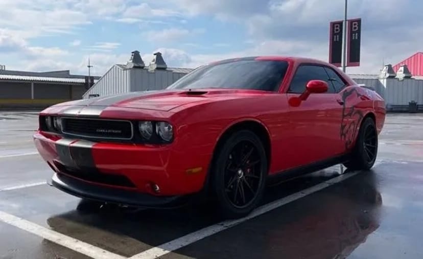 399 Dodge Challenger 3.6 л без водія подобово