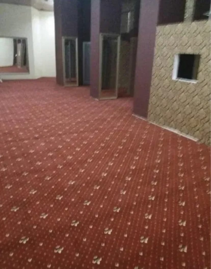 Укладка линолеума, ковролина, пайка швов