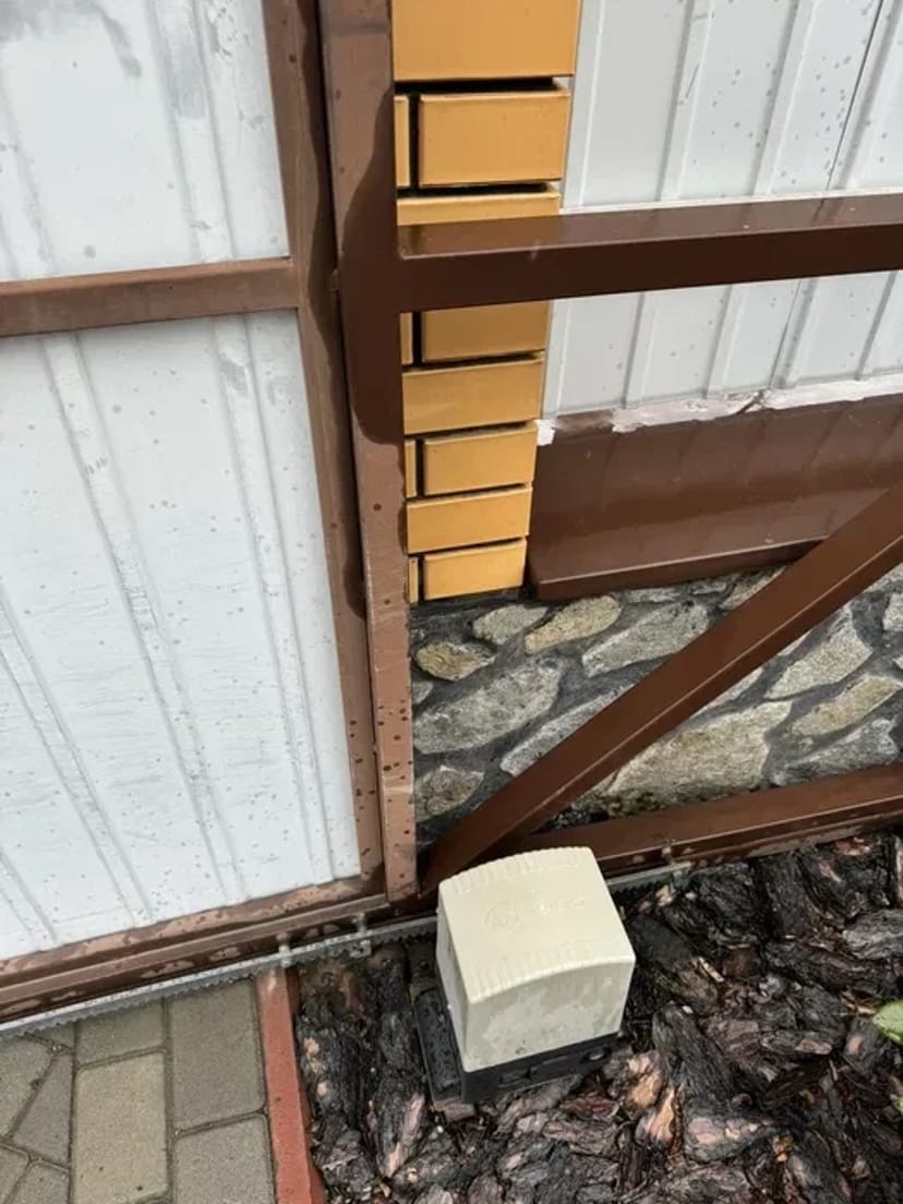 Ремонт відкатних воріт( деформованих ), виготовлення та монтаж.